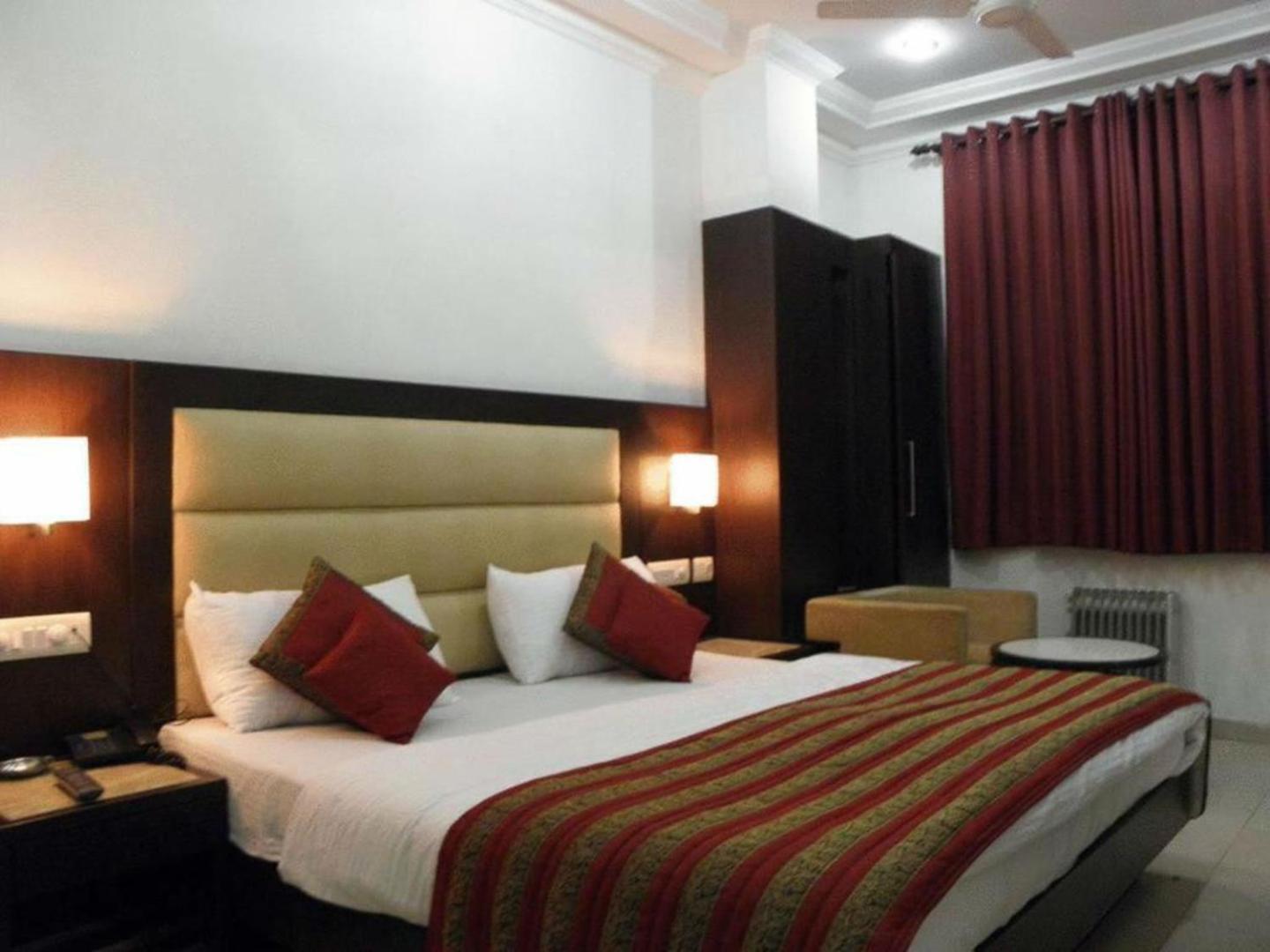 Hotel Chanchal Continental - 02 Mins From New Delhi Railway Station Exteriör bild