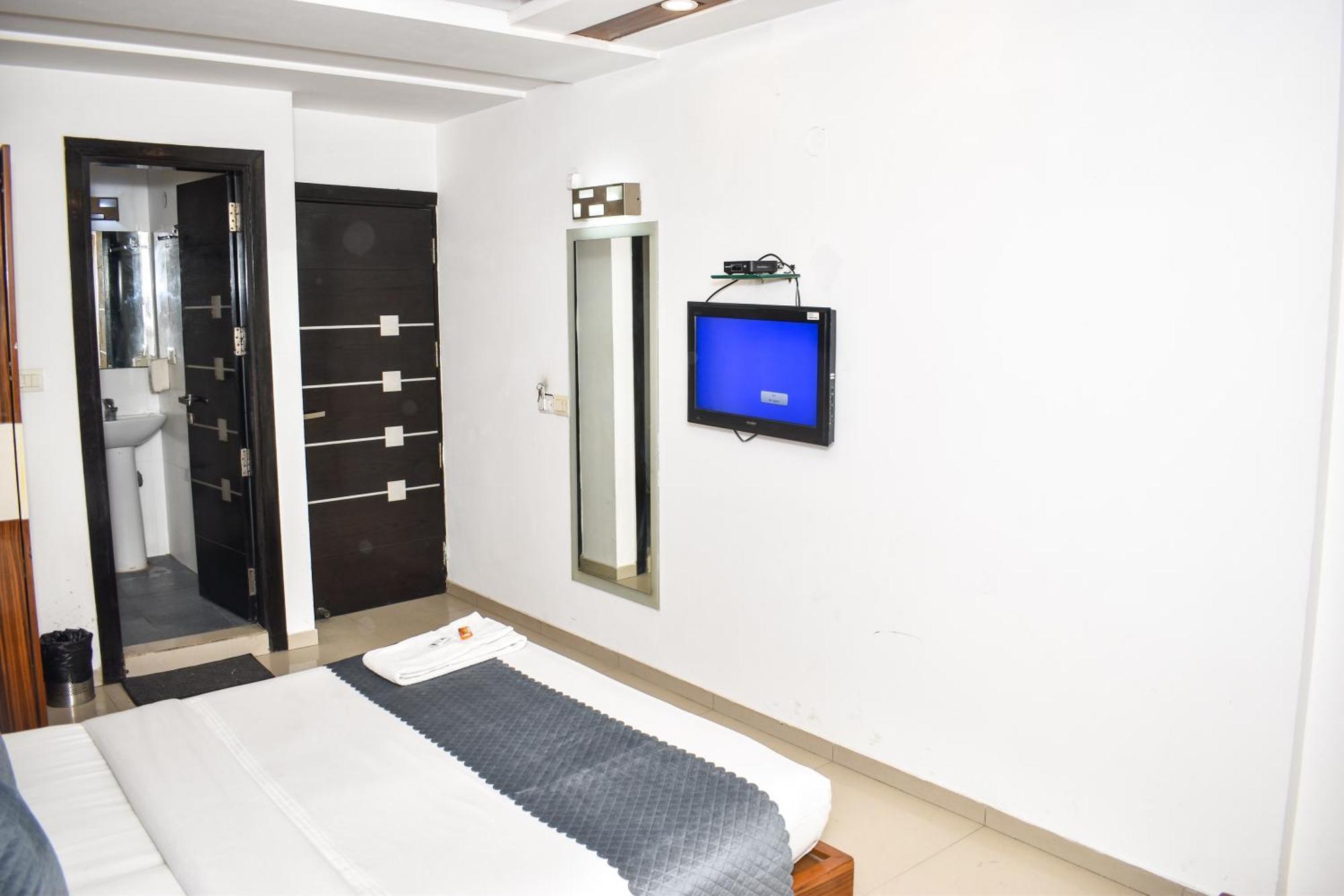 Hotel Chanchal Continental - 02 Mins From New Delhi Railway Station Exteriör bild