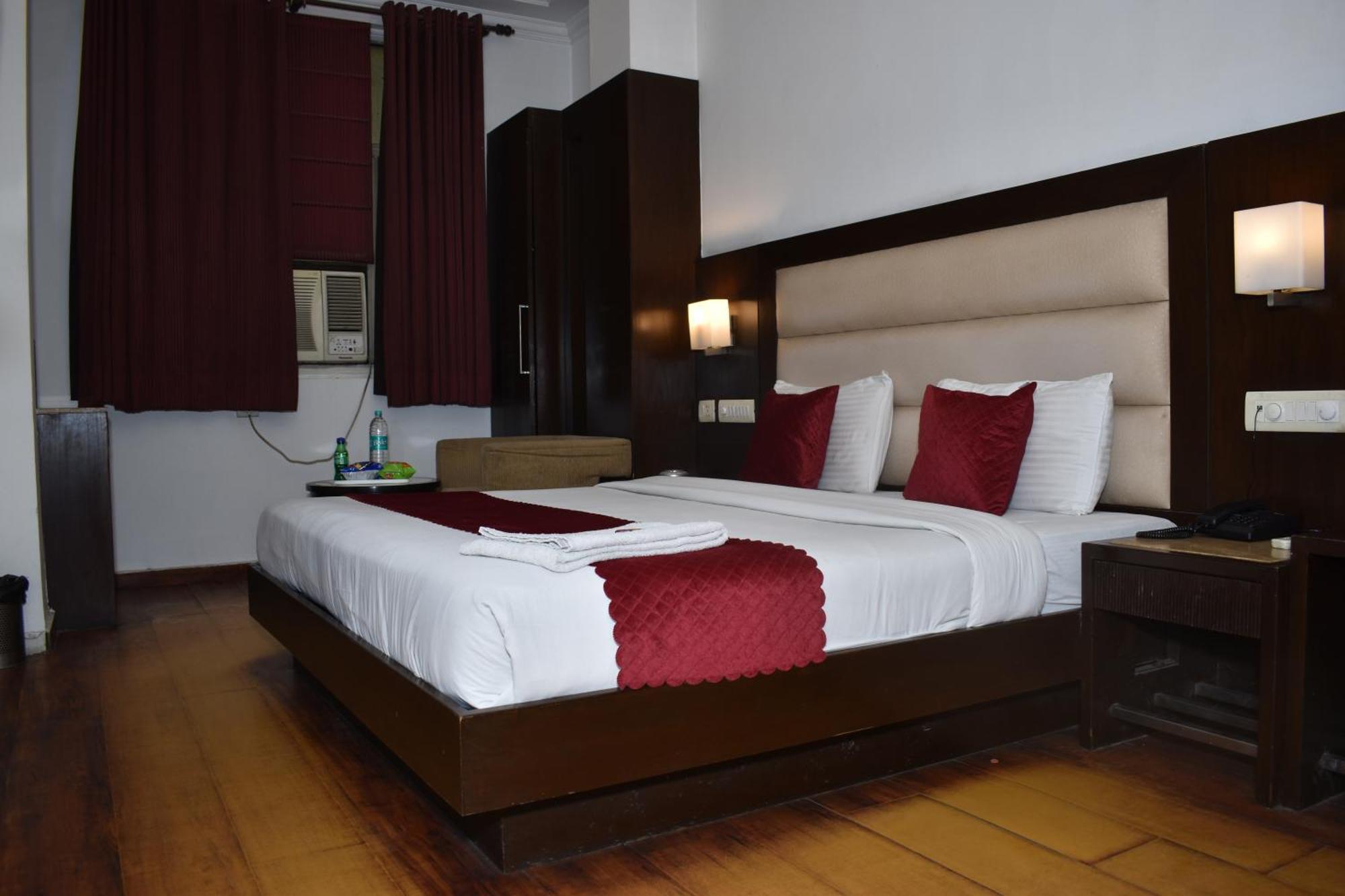 Hotel Chanchal Continental - 02 Mins From New Delhi Railway Station Exteriör bild