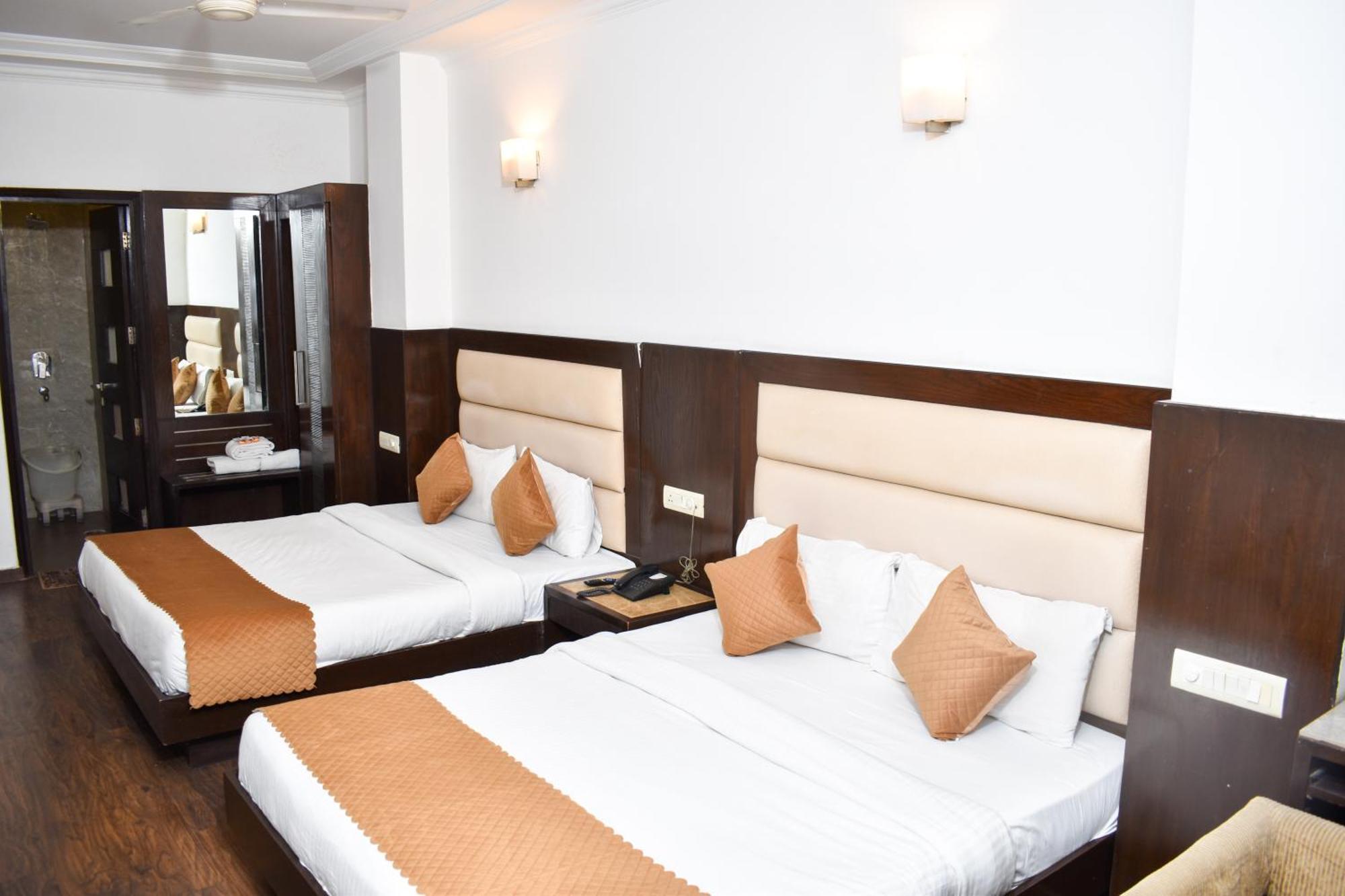 Hotel Chanchal Continental - 02 Mins From New Delhi Railway Station Exteriör bild