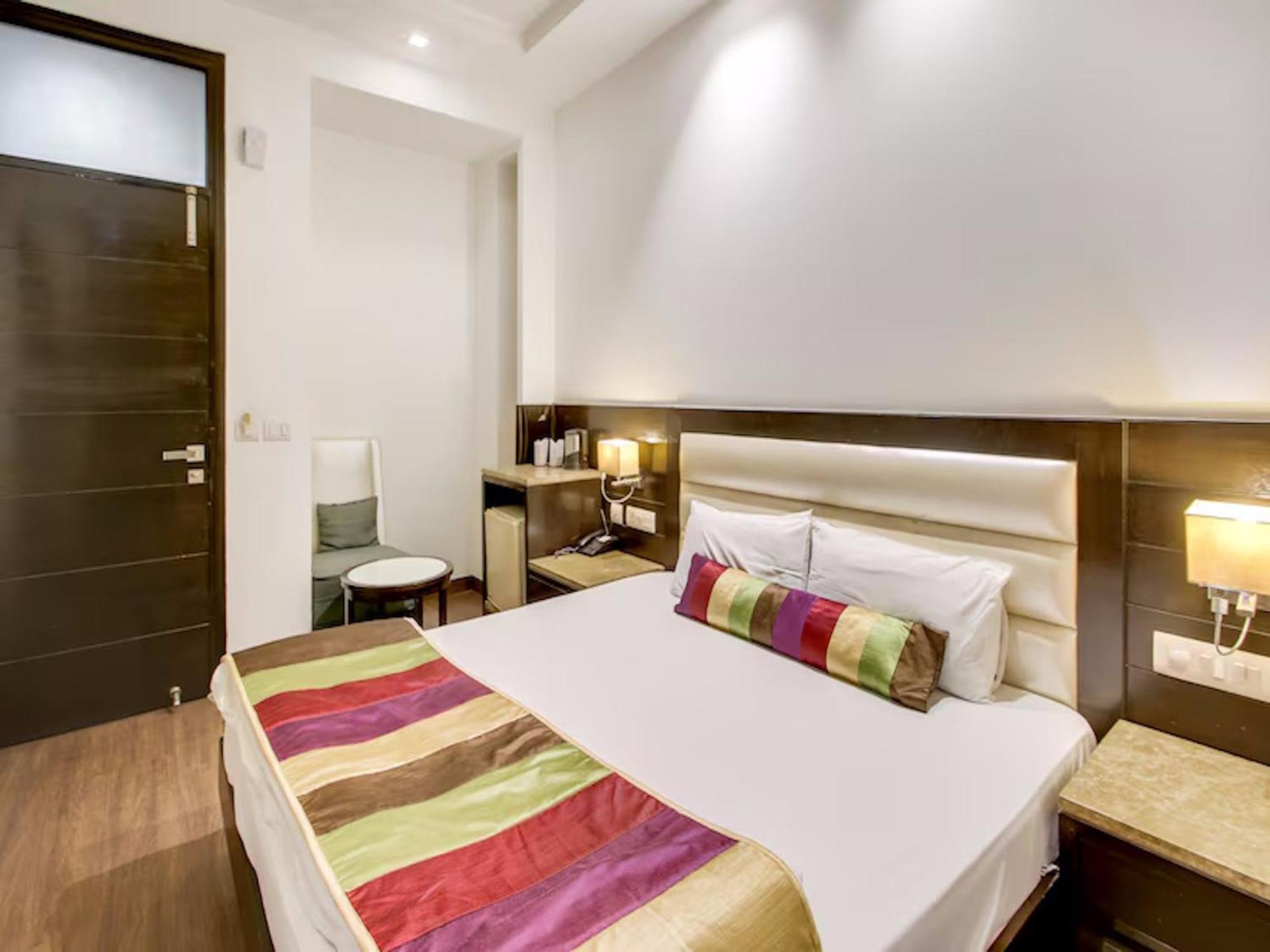 Hotel Chanchal Continental - 02 Mins From New Delhi Railway Station Exteriör bild